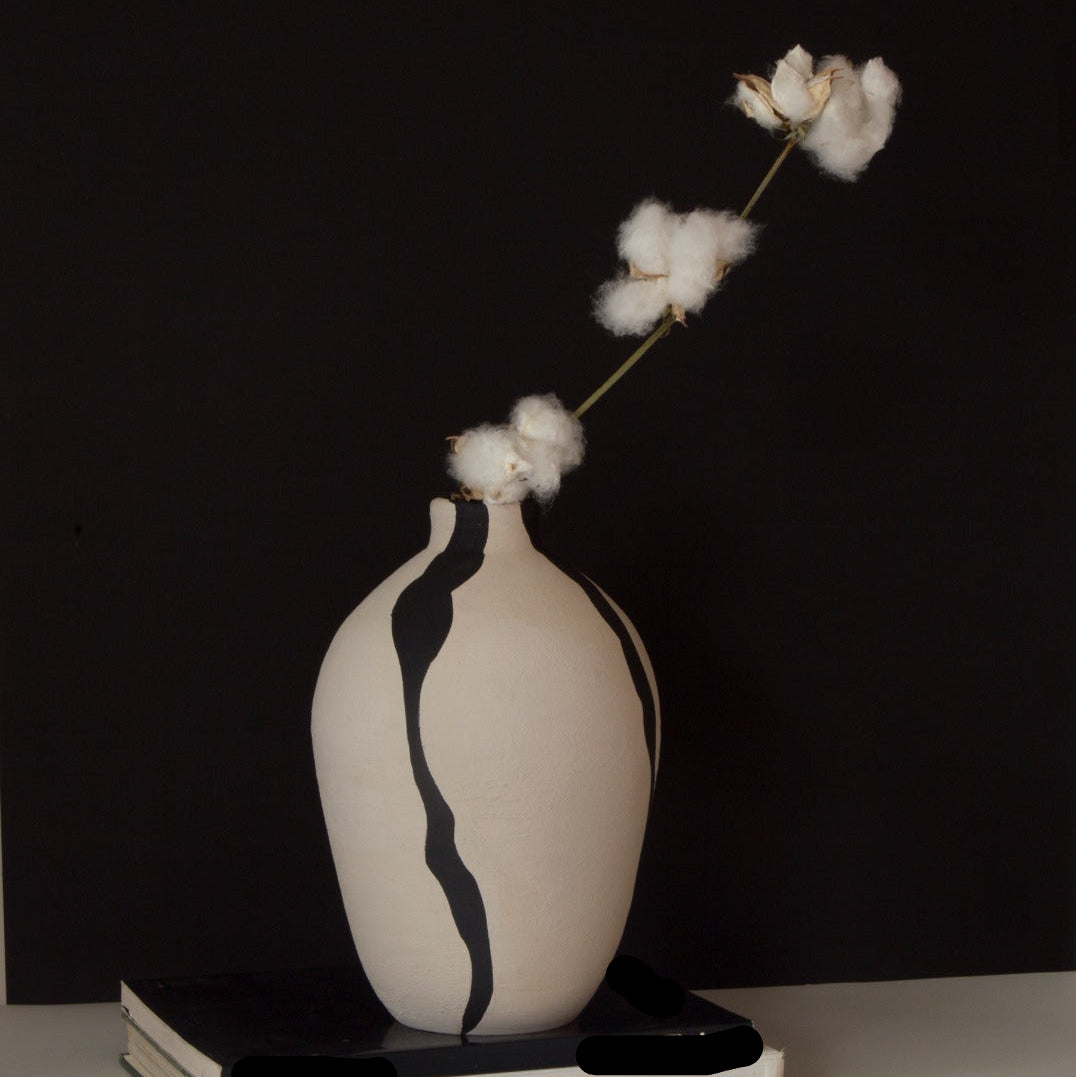 Riverline Vase